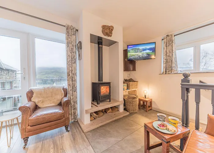 Romantic Getaway, Little Two Bed, Two Bath Barn Conversion With Amazing Views And Parking