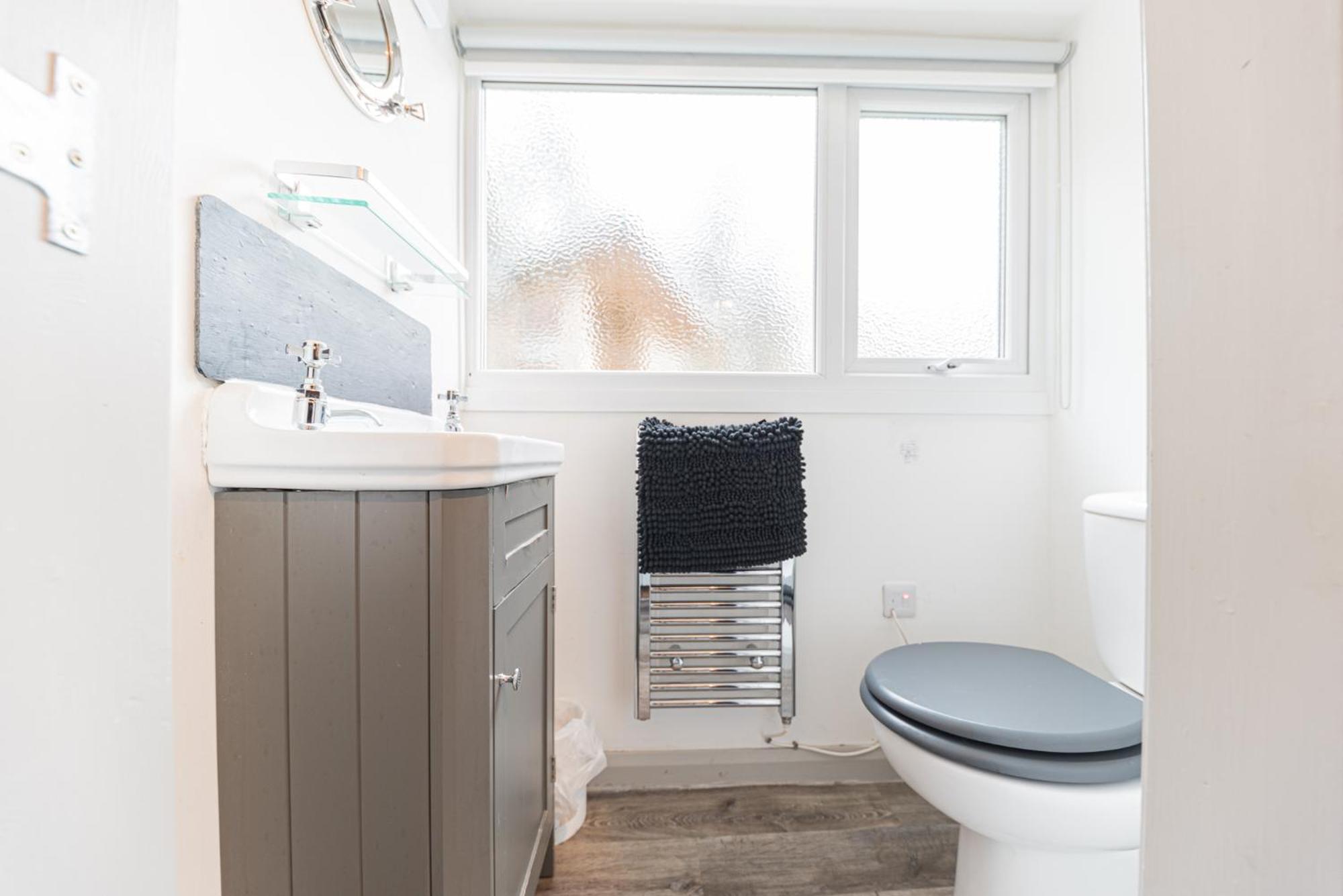 Casa rural Romantic Getaway, Little Two Bed, Two Bath Barn Conversion With Amazing Views And Parking
